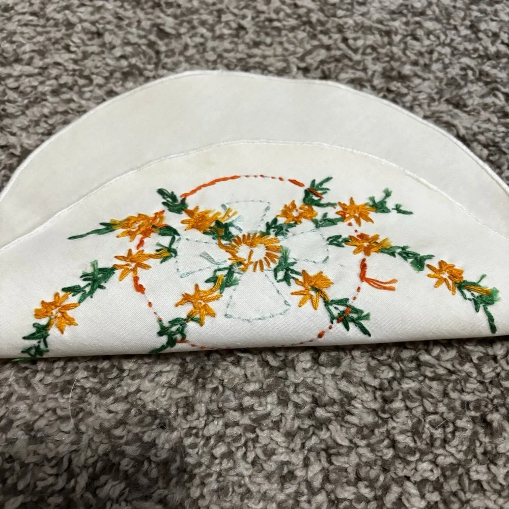Collectible Handmade Embroidered Doily Set 2 White Cross Stitch Trim 9